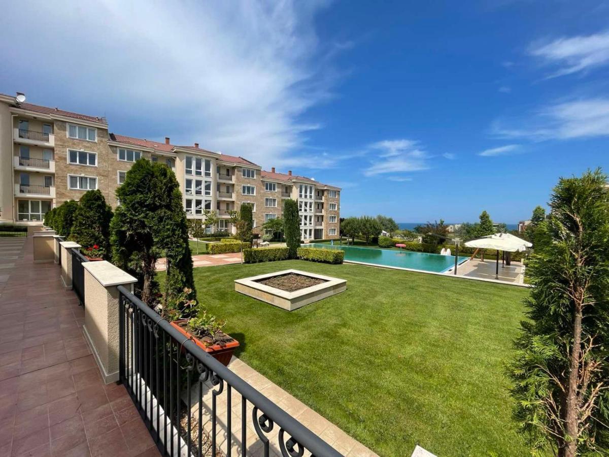 Provence Deluxe Apartment In Atia Resort チェルノモレツ エクステリア 写真