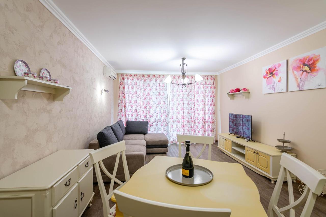 Provence Deluxe Apartment In Atia Resort チェルノモレツ エクステリア 写真